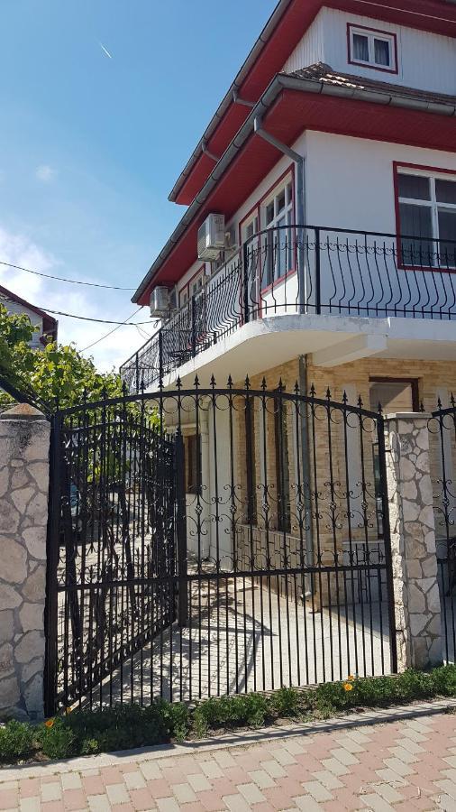 Hotel Casa Ellamy Două Mai Exteriér fotografie
