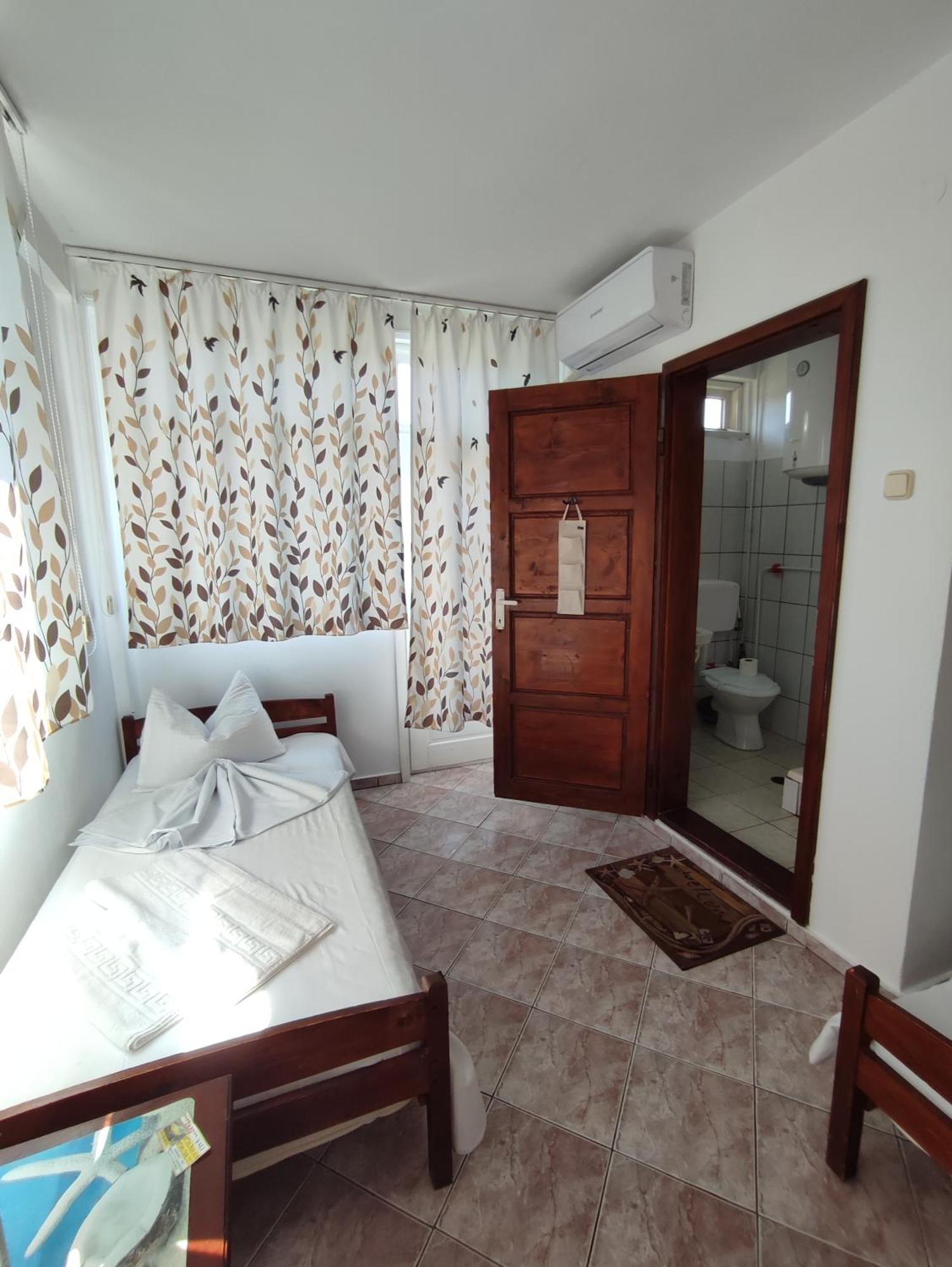 Hotel Casa Ellamy Două Mai Exteriér fotografie