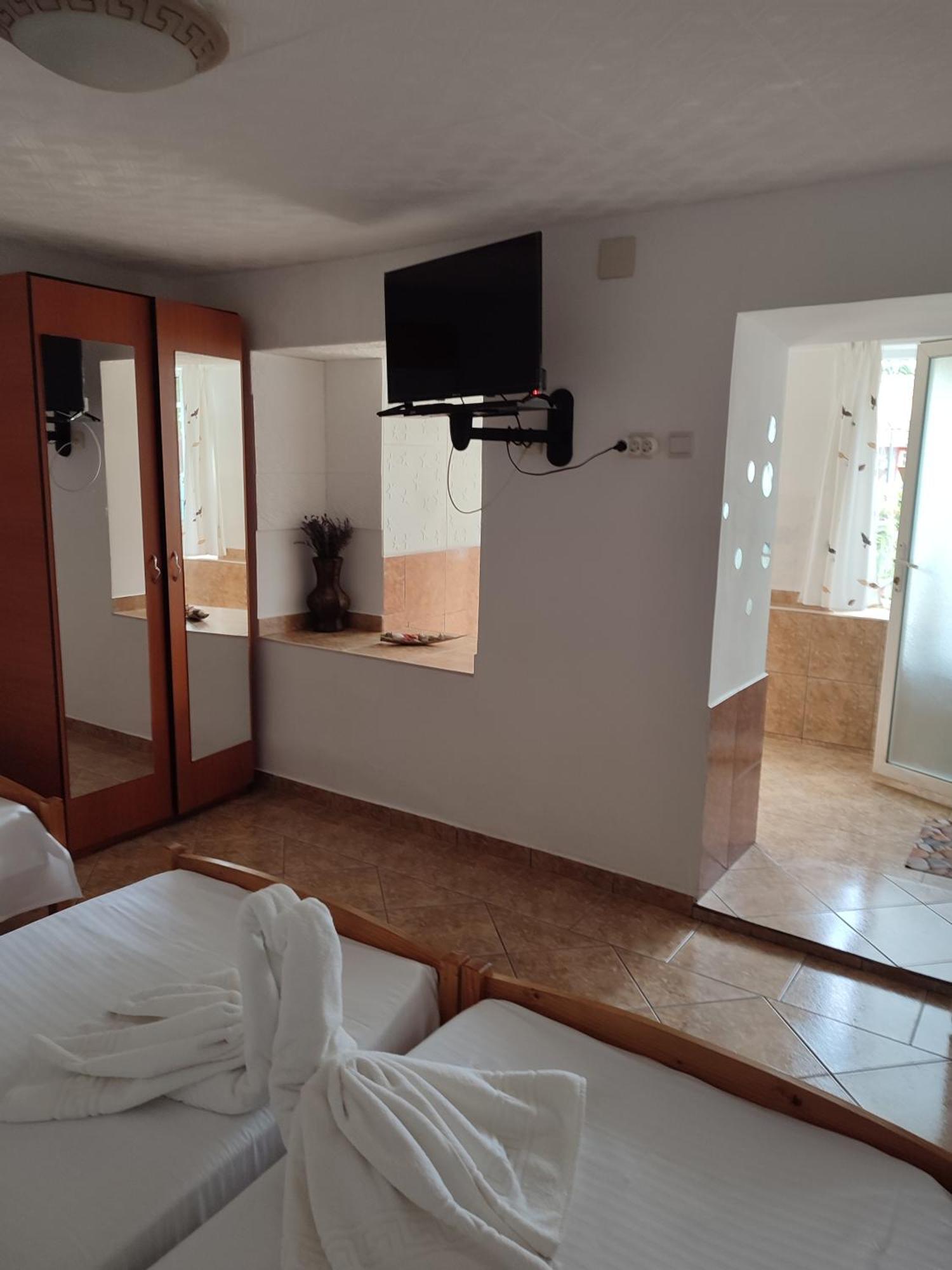 Hotel Casa Ellamy Două Mai Exteriér fotografie