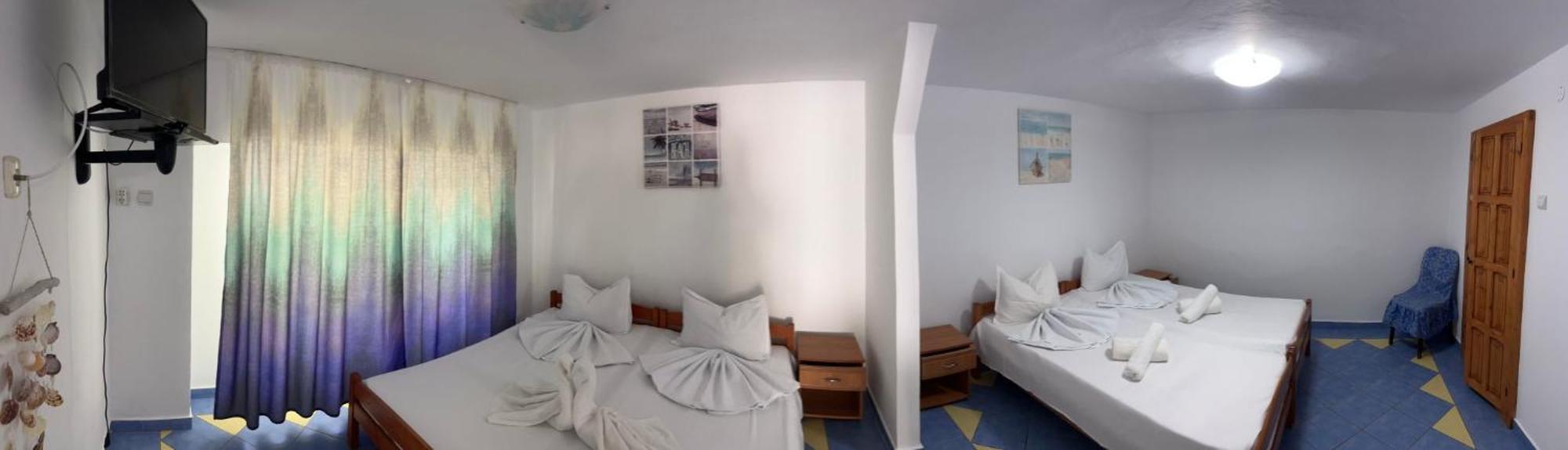 Hotel Casa Ellamy Două Mai Exteriér fotografie