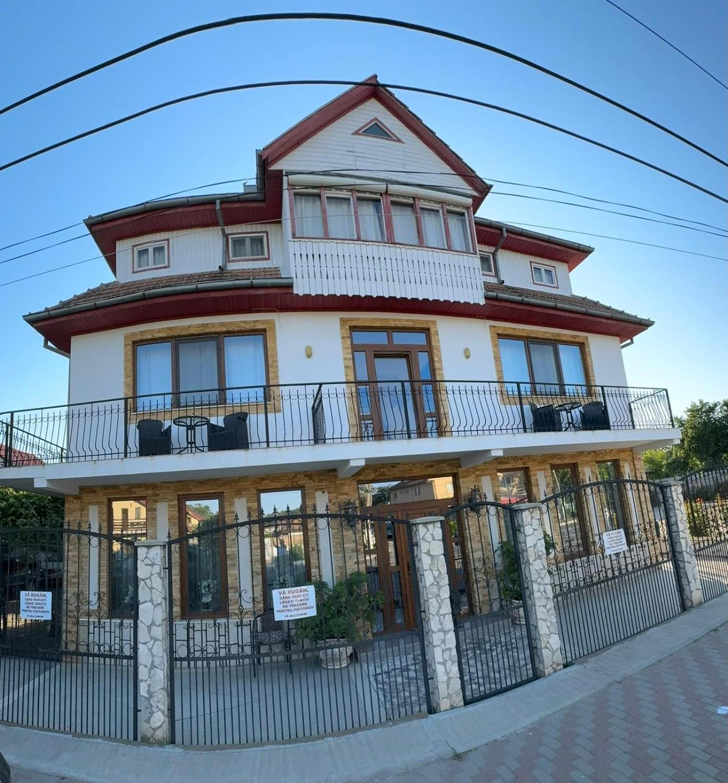 Hotel Casa Ellamy Două Mai Exteriér fotografie