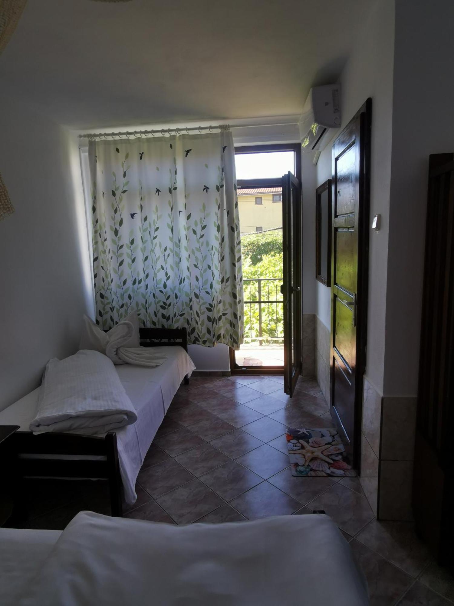 Hotel Casa Ellamy Două Mai Exteriér fotografie